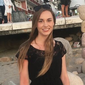 Meet your Posher, Brooke